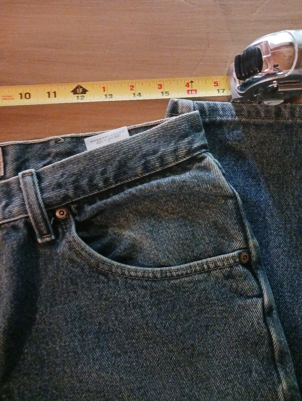 Men's Wrangler Authentics 35x32 Denim Blue Jeans EUC Cowboy Rodeo Work Manly - Picture 5 of 11